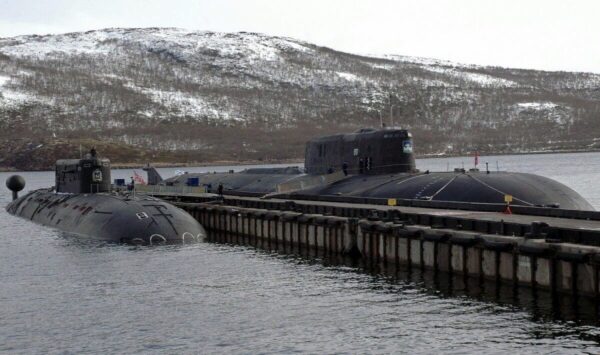 "Псков" и "Орёл", Ара-Губа, архивное фото