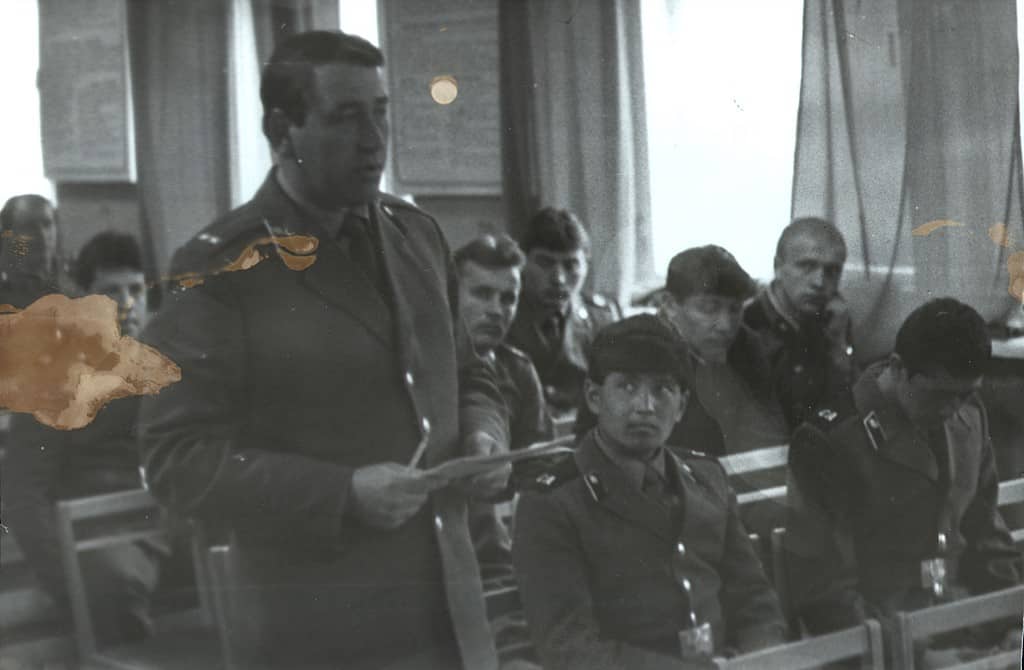 Командир нашей части Валентин Иванович Трушин выступает на суде, 1987 год
