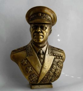 bust_of_georgy_zhukov