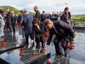Видяево, 12 августа 2025 года, траурный митинг, посвящённый 25 летию гибели АПРК «Курск»